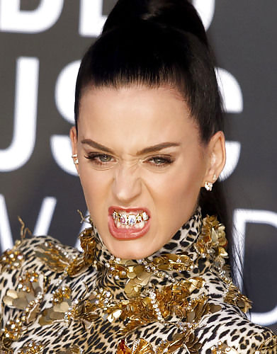 Katy Perry's gold grill #29874052