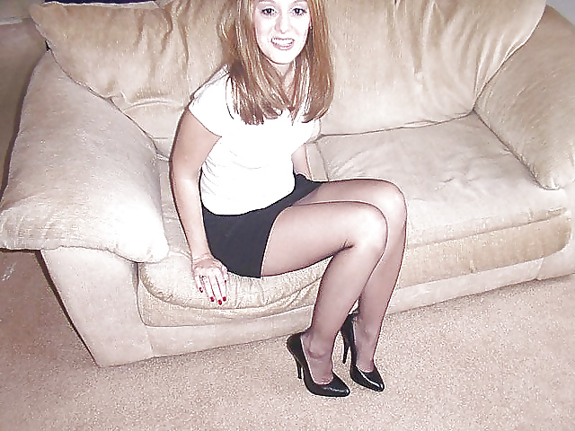 She's Soo Sexy In Pantyhose!! #24839405