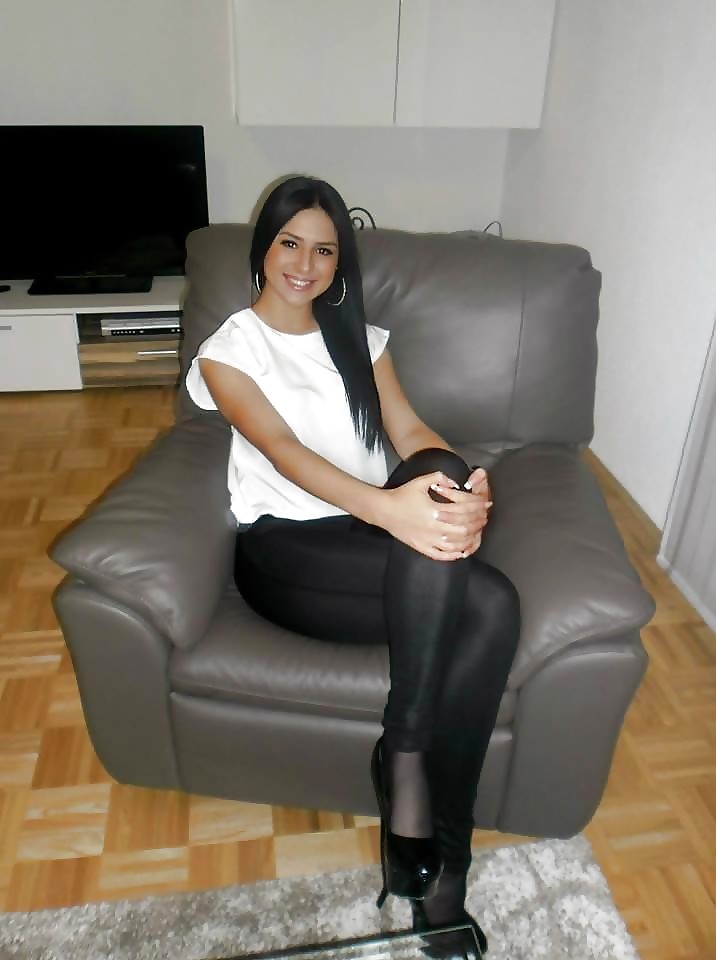 She's Soo Sexy In Pantyhose!! #24839447