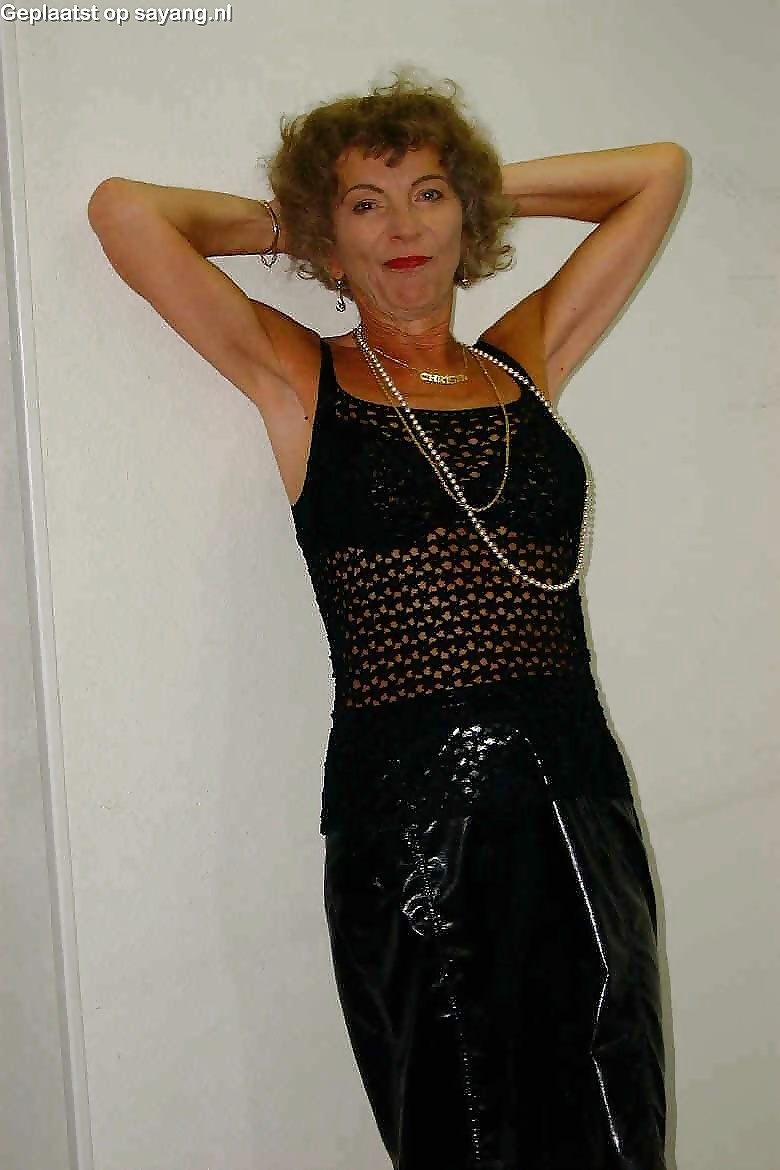 彼女を知っている人は？
 #40911210