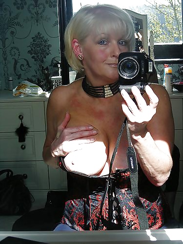 Selfie amatoriali milfs e mature - vol 34!
 #29429467