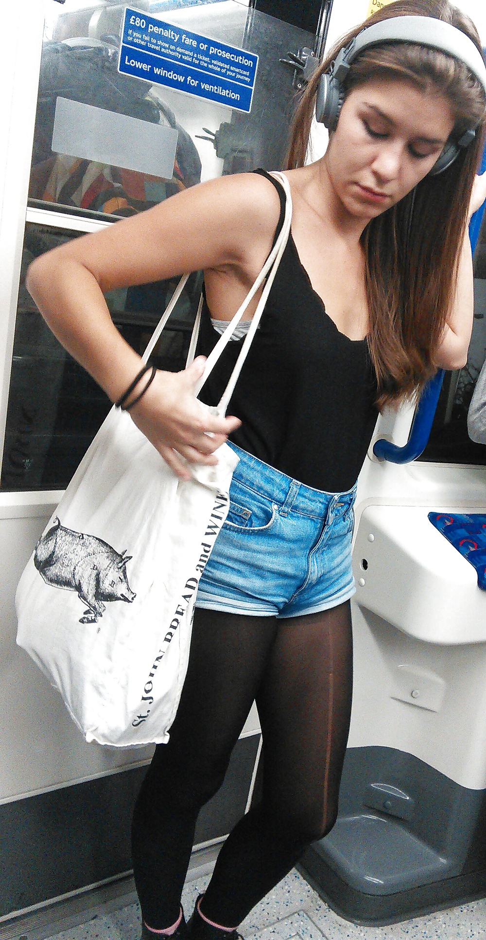 Londonperv's Candids 2014 - Train Perving vol 3 #32824003