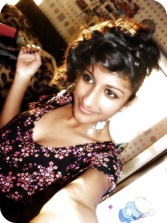 フェイスブックガール：マヌ
 #38792428