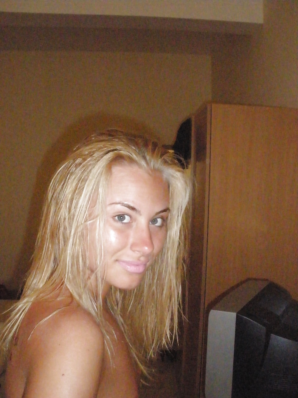 Fotos robadas
 #28073915