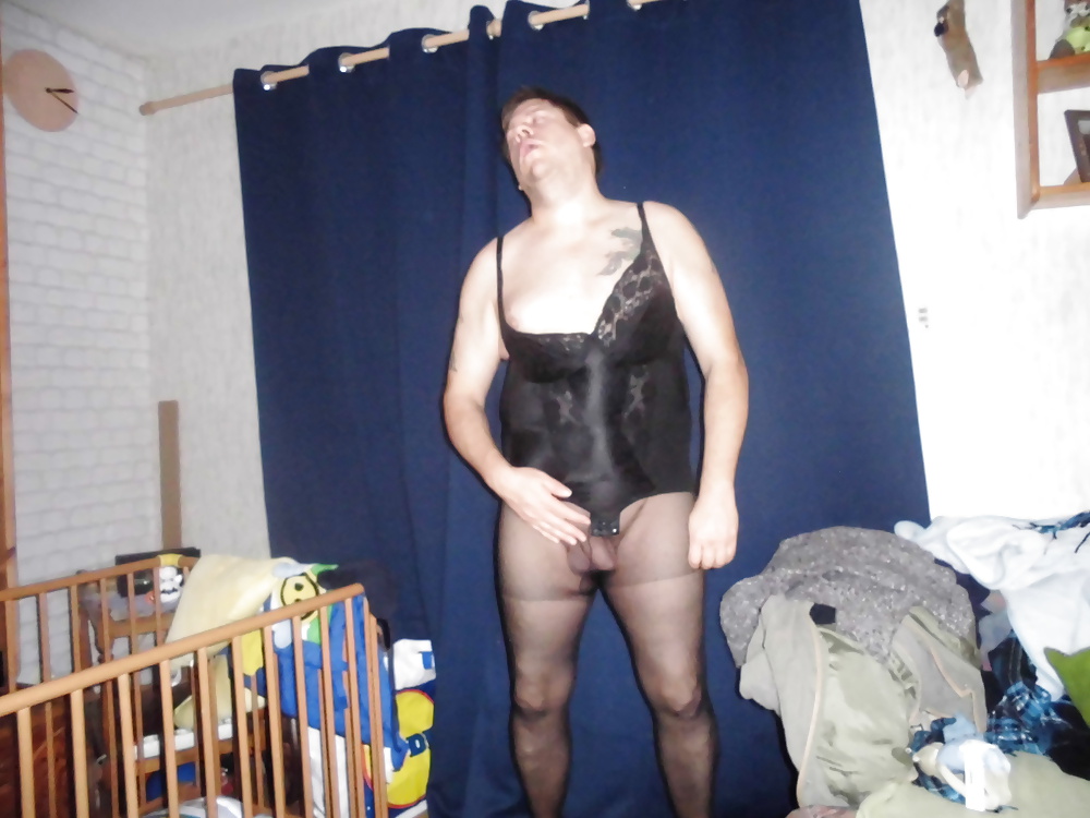 In schwarzer Strumpfhose #31509937