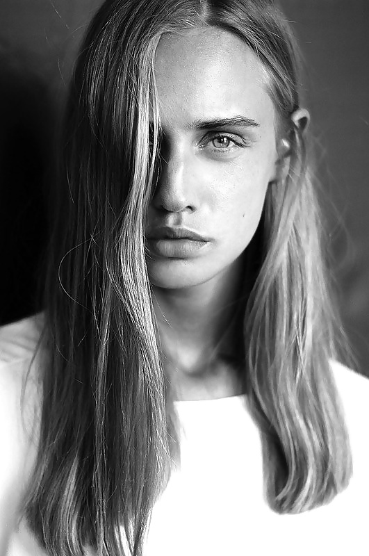 Faces xvi
 #27696644