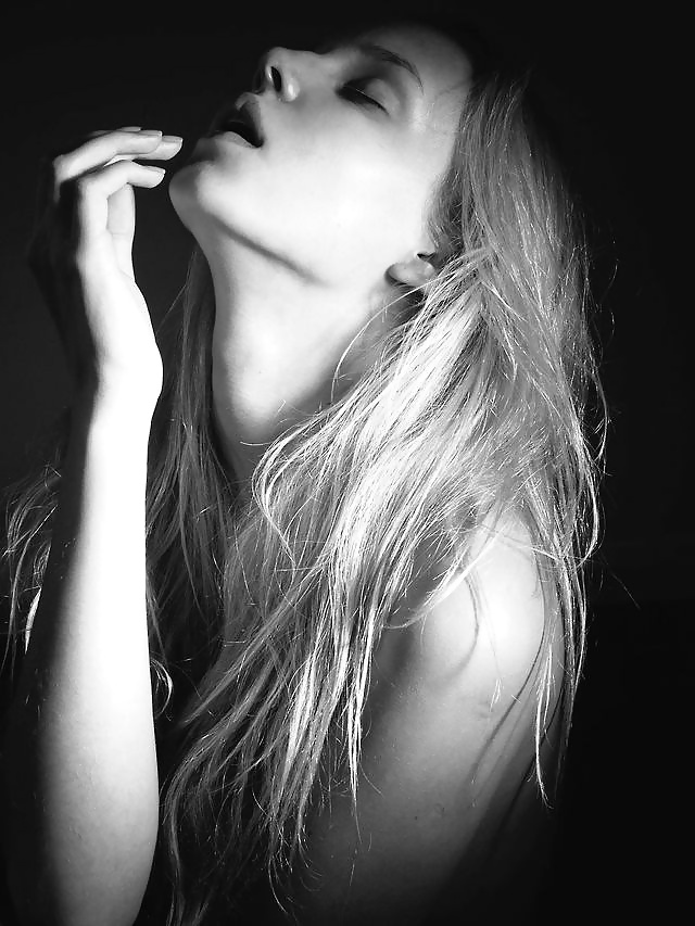 Faces xvi
 #27696728