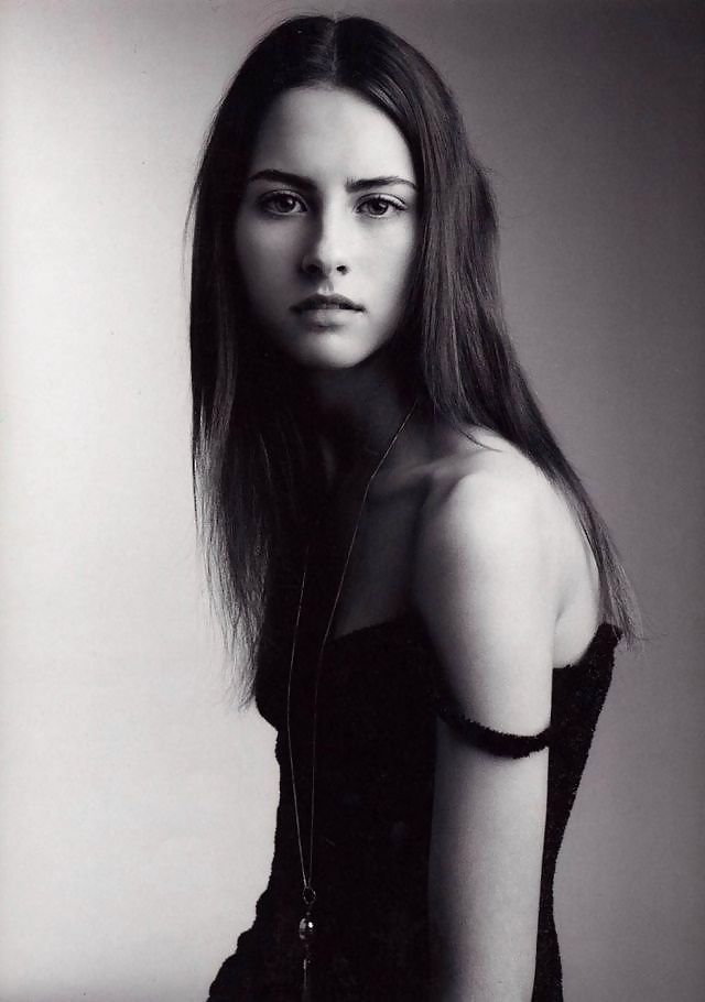 Faces xvi
 #27696897