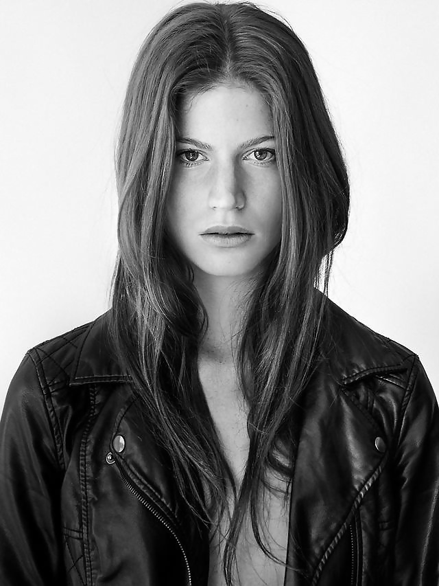 Faces xvi
 #27696946