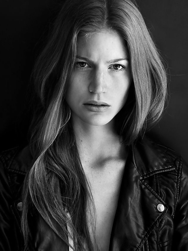 Faces xvi
 #27697009