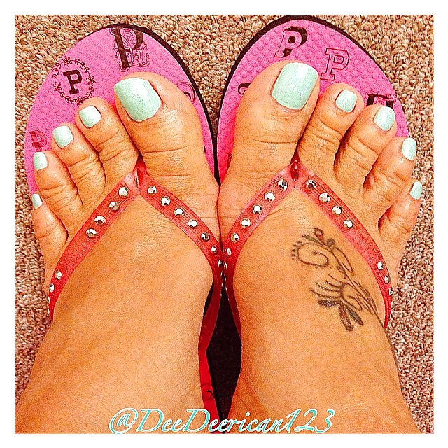 Dee Dee's Plump toes and soles #29986743