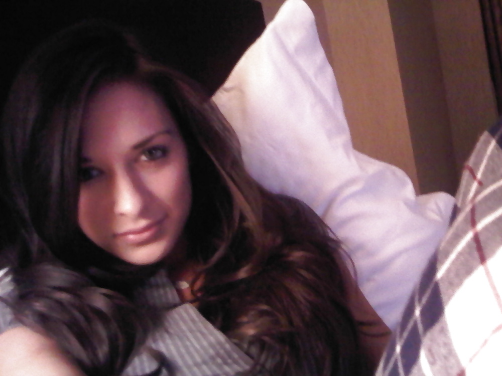 Sexy zoey
 #32352917