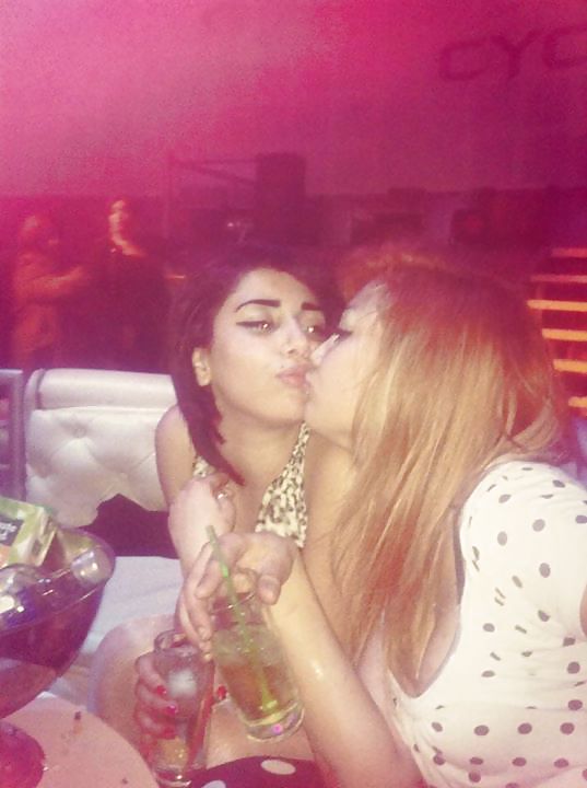 Weekend avec minouchti
 #23842743