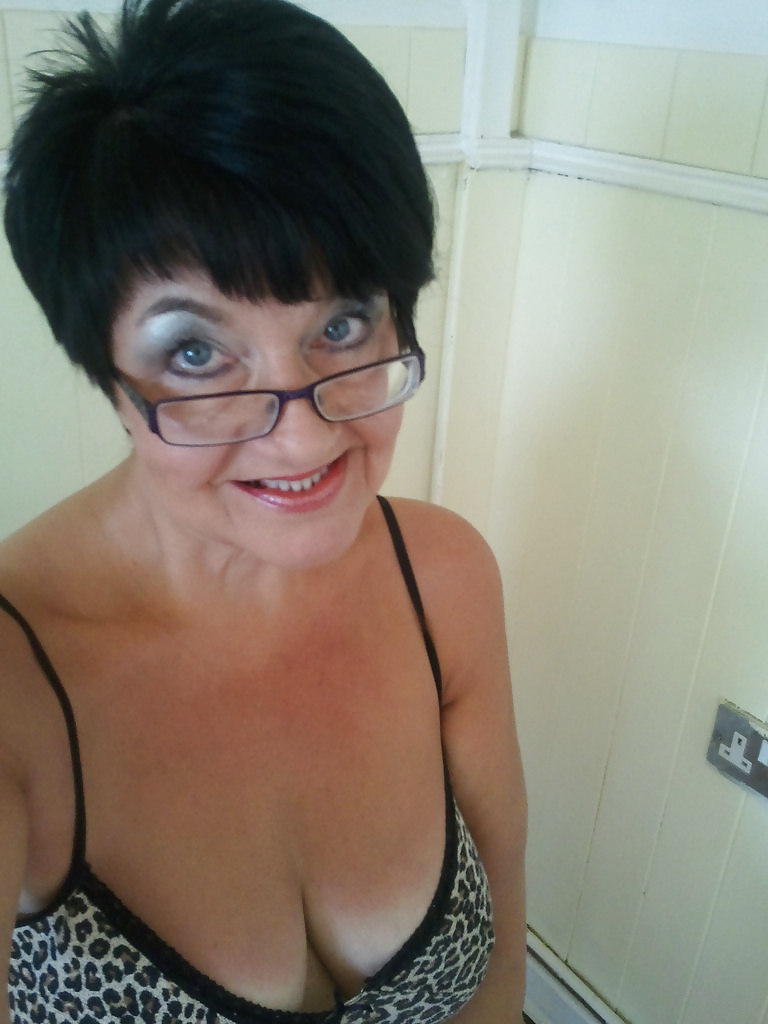 Gina's friend Jean Asked Us To Post Her Selfies #31964105