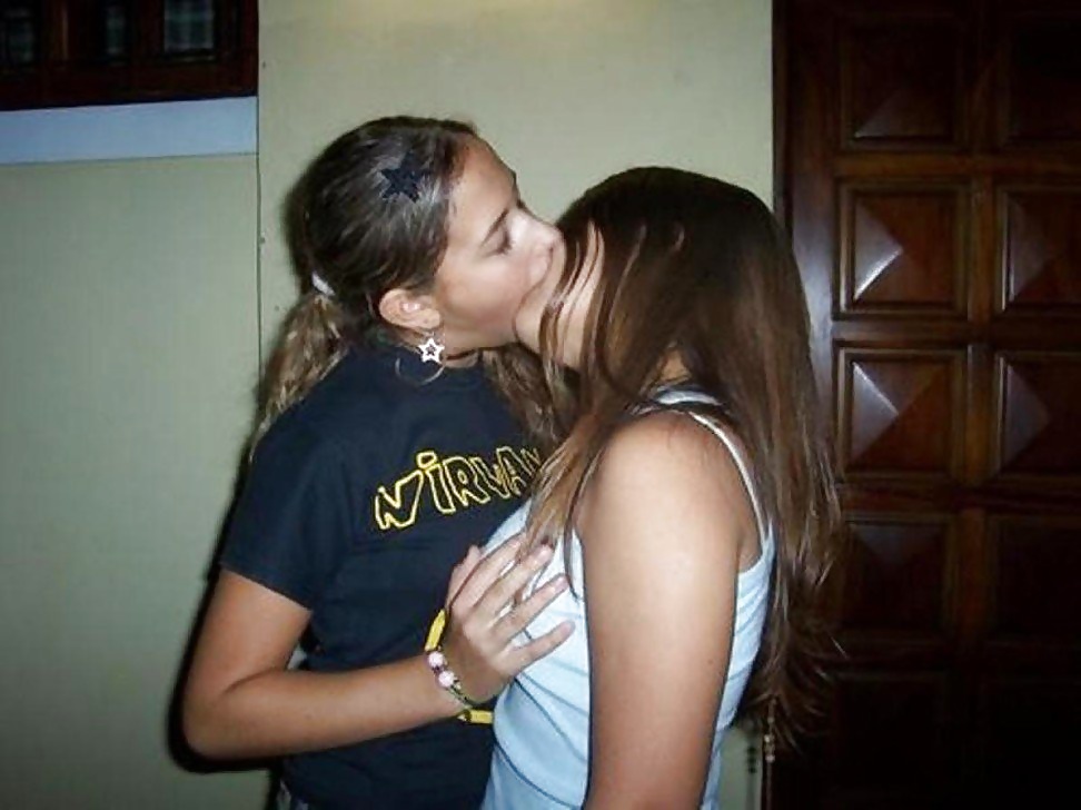 Teen Lesbians Kissing Making SWEET LOVE #31758357