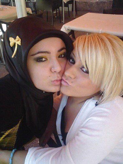 Turbanli lezbiyenler #22881886
