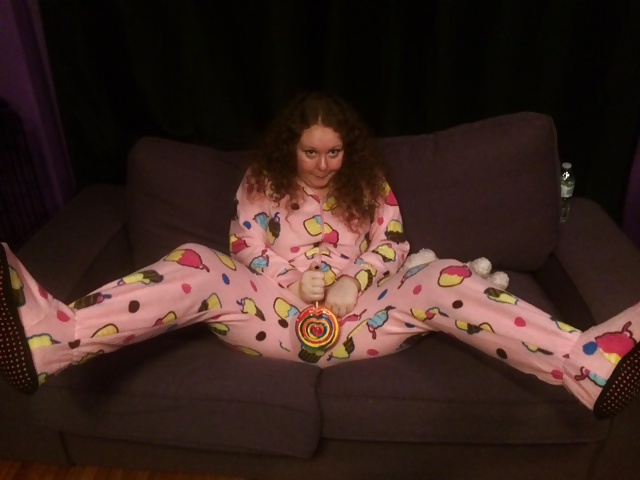 Cupcake onesie strip
 #32751683