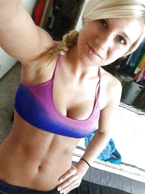 Filles Fitness Selfshot #23674336