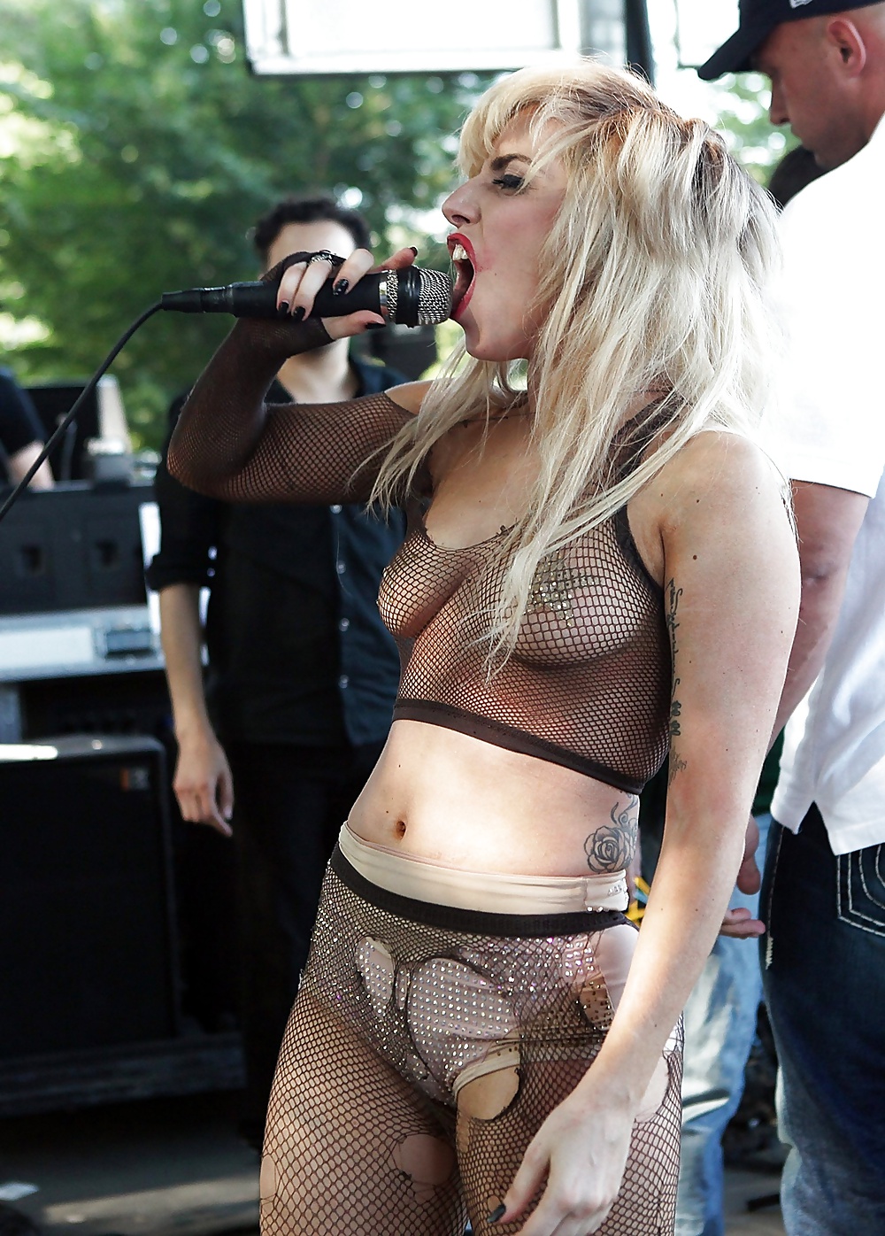 Lady gaga
 #25591551