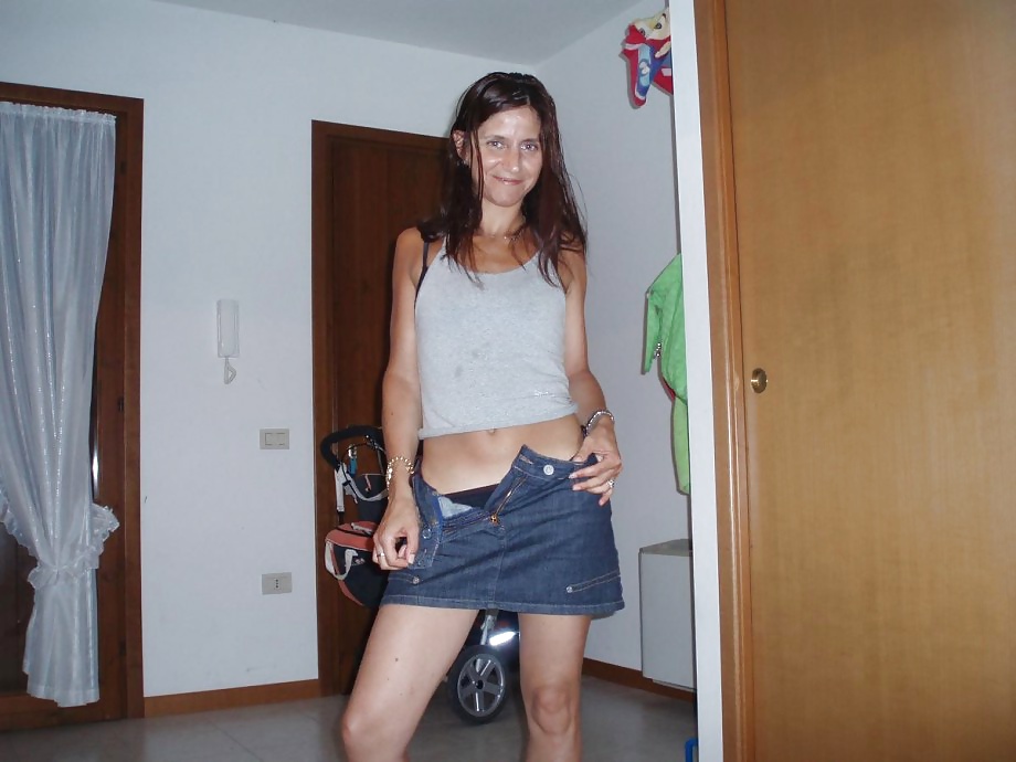 Ayer me cogí a una mujer madura con un cuerpo único
 #26665005