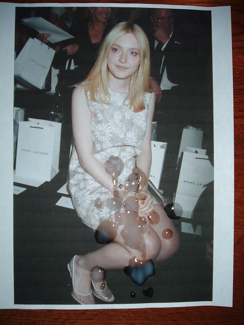 Dakota fanning 1
 #23265528