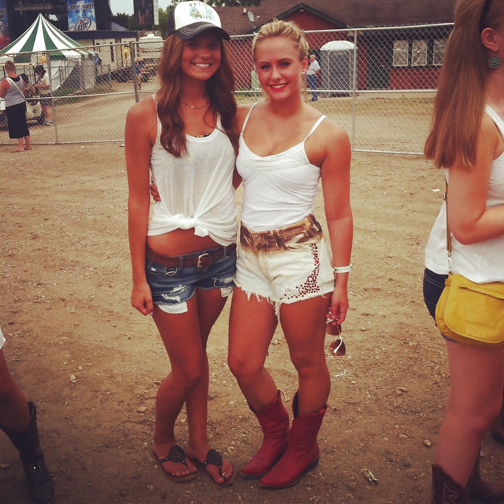 Rubia universitaria zorra en bikini - parte 3
 #31019968