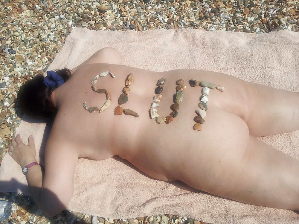Cindy sulla spiaggia di nuovo ... matt diventa artistico!
 #34800506