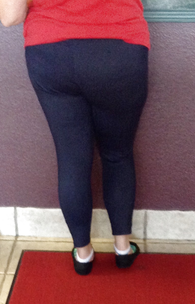 Pawg en la pizzería
 #39749760