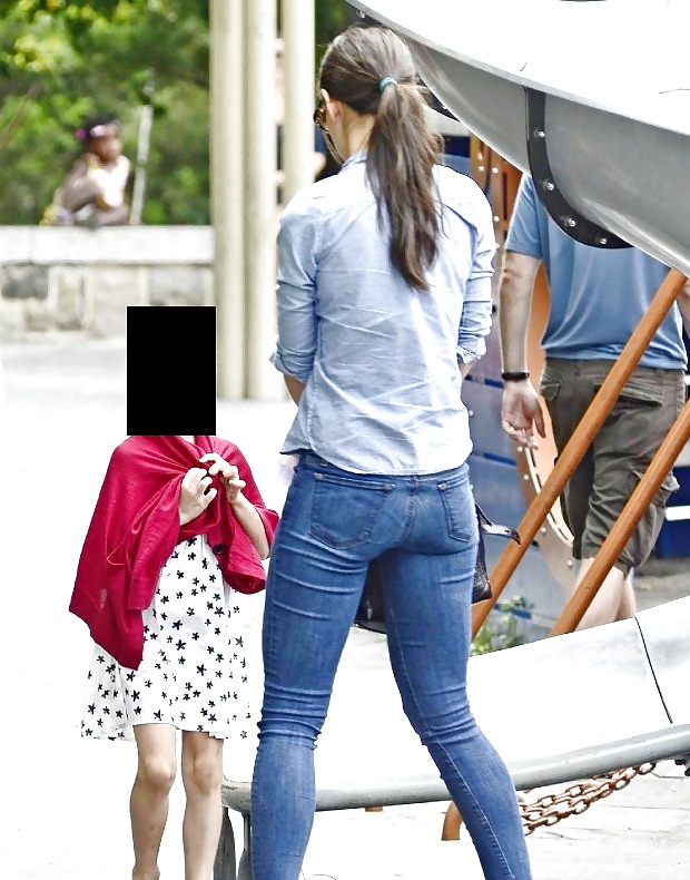 Katie Holmes Mom With Nice Ass #38049631