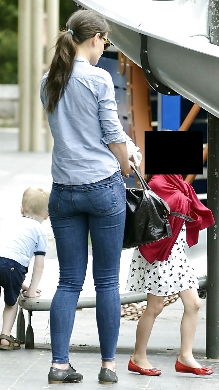 Katie Holmes Mom With Nice Ass #38049637