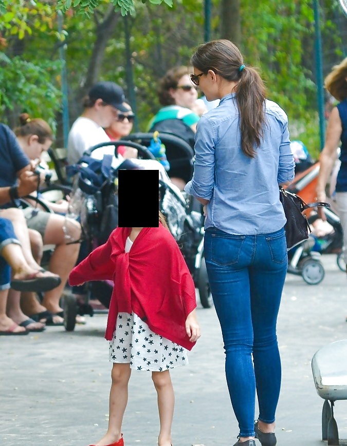 Katie Holmes Mom With Nice Ass #38049662