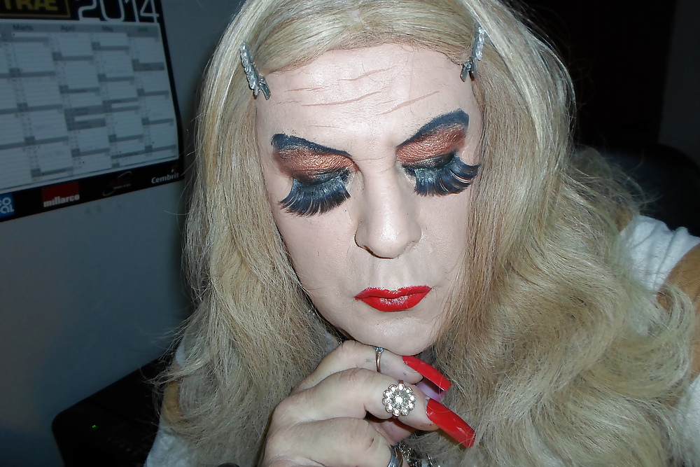 6月14日
 #34012842