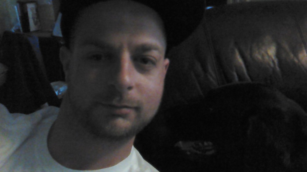 Shirtless
 #23631996