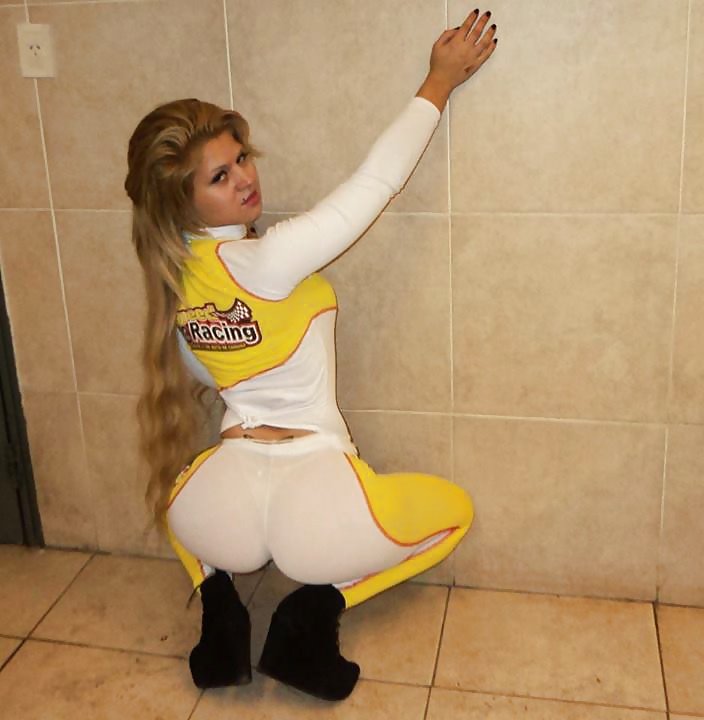 Bellezas argentinas 1 
 #24042672