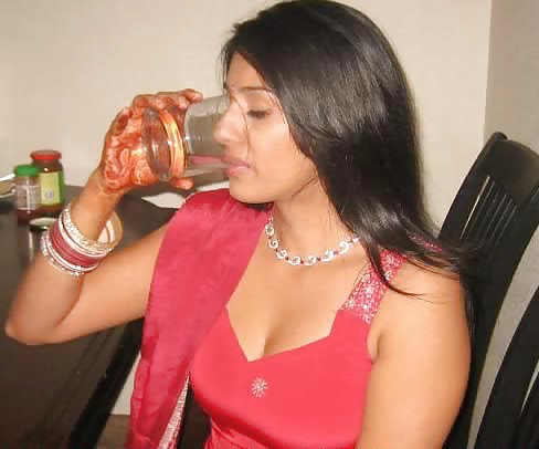 Sexy Indian Aunties & Hot Girls (REAL) #24652218