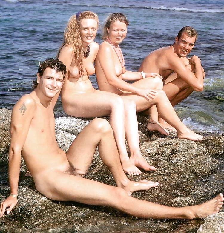 Más nudistas vintage
 #36566908