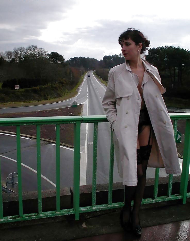 Upskirt and Nude On HWY Overpass #24280424