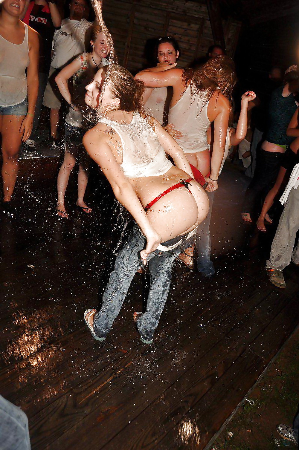 Chicas canadienses que hacen
 #33701866