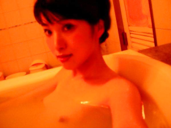 プライベート写真の若いアジアの裸の女の子26台湾人
 #39123710