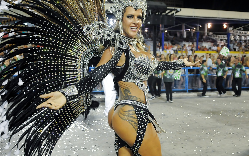 Carnaval brasiliano - foto sexy 
 #32610793