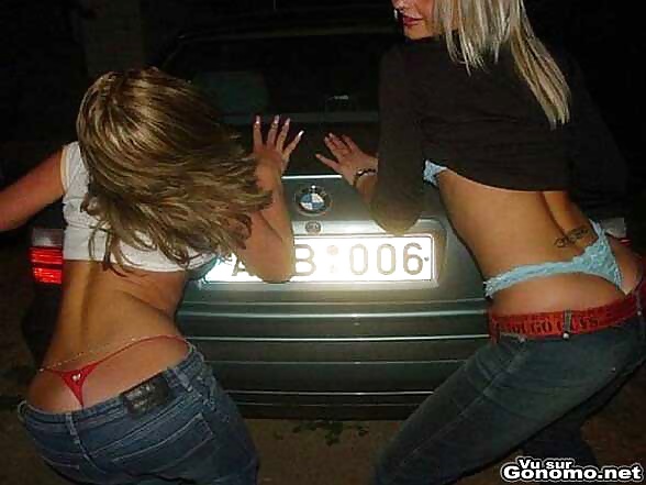 Femme en string qui depasse #40269068