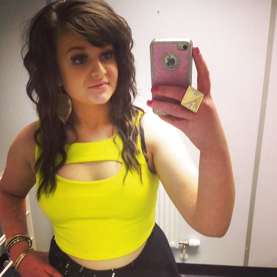 Dolled up chavs
 #28196779