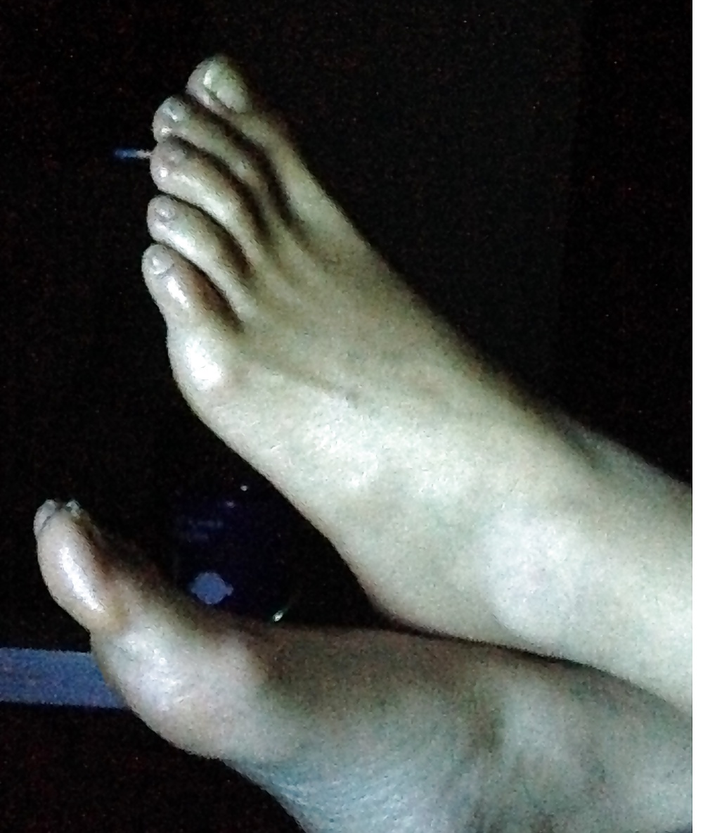 妻の足と尻とマンコ
 #29691302