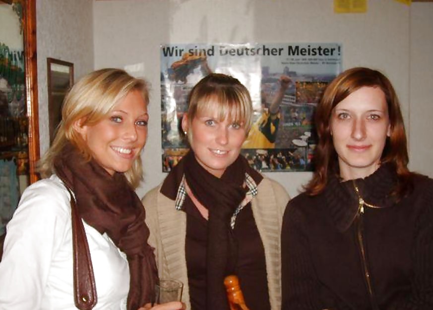 Was willst ihr mit ihr machen? - ¿Qué harías con ella?
 #35175751