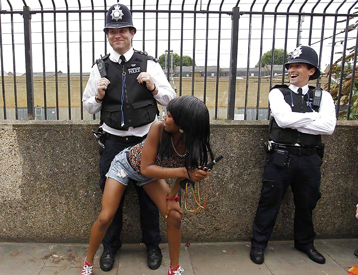 キューティーは、コックを吸う
 #34900339