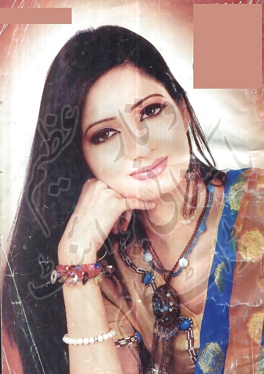 Caras generadoras de esperma
 #36136805