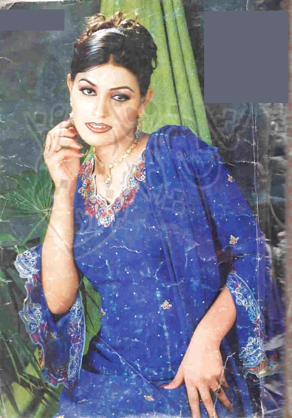 Caras generadoras de esperma
 #36136856