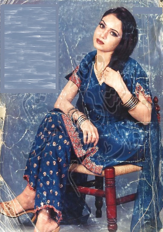 Caras generadoras de esperma
 #36136871