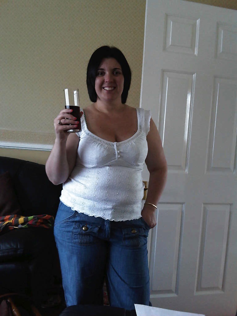 Karen from guidlford
 #26412592
