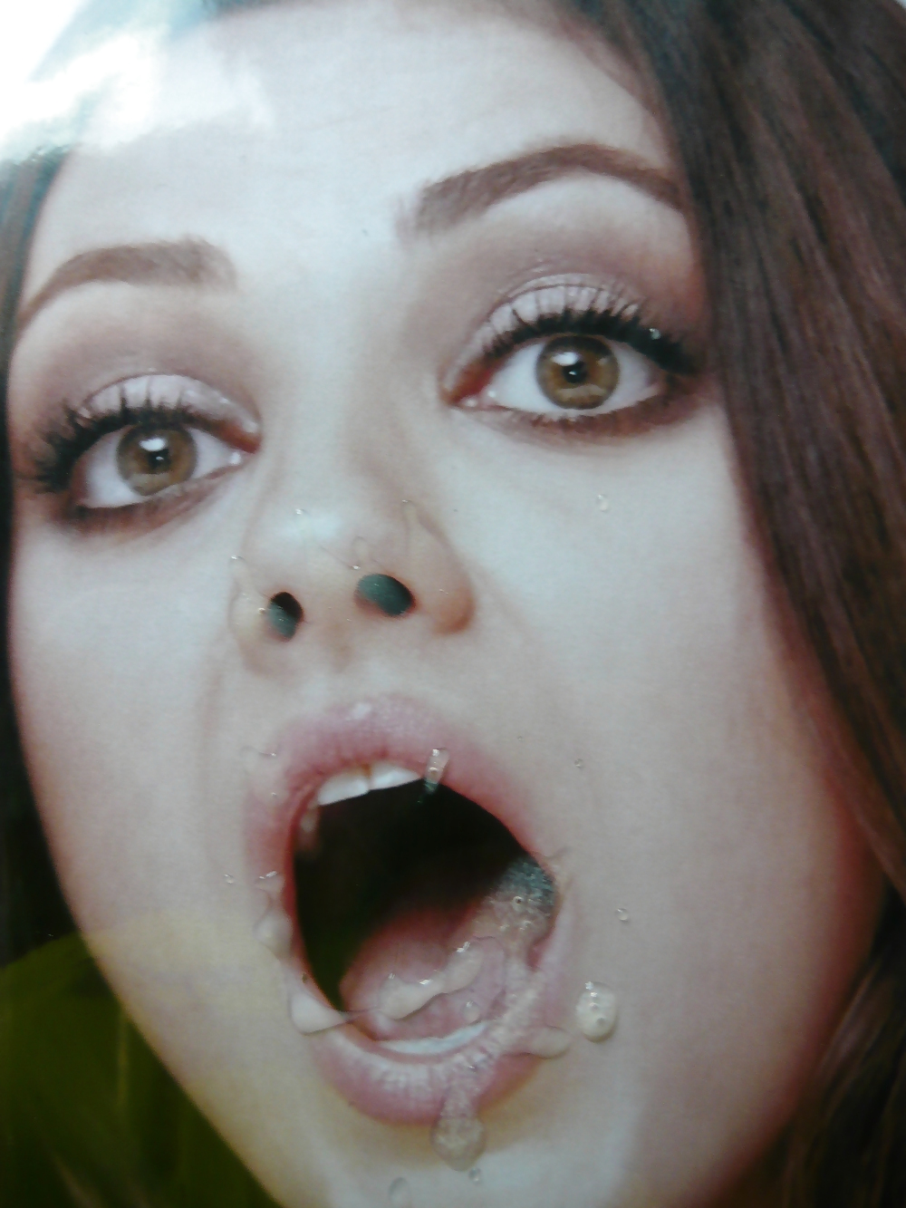 Cum Auf Mila Kunis #35011239